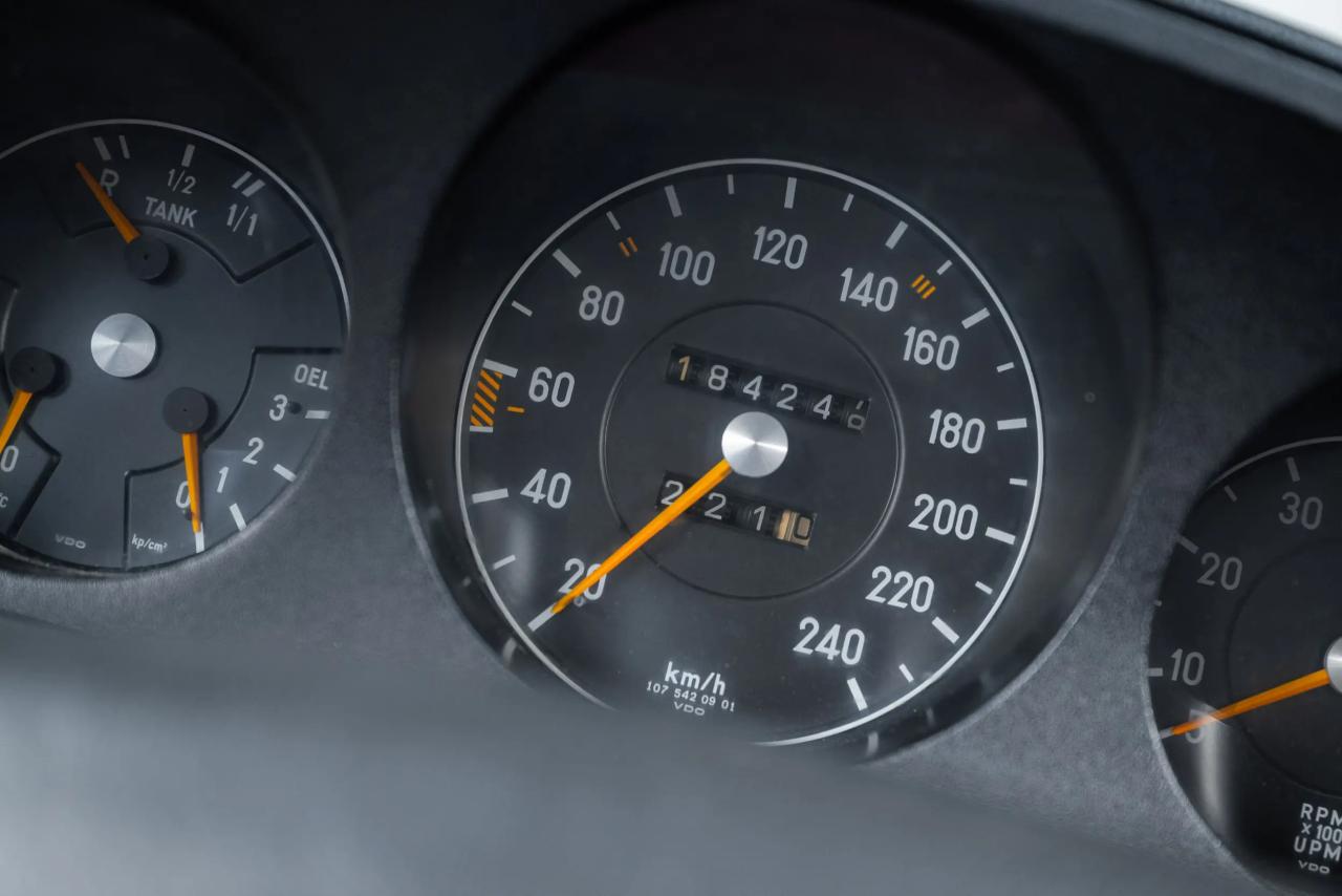 1973 Mercedes - Benz 350 SL R107