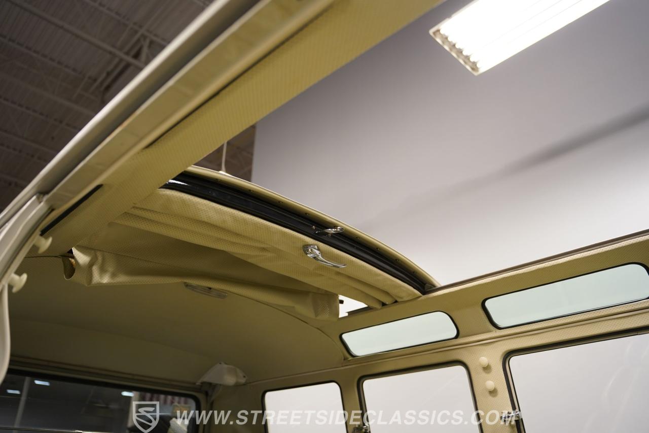 1964 Volkswagen Type 2 21 Window Deluxe