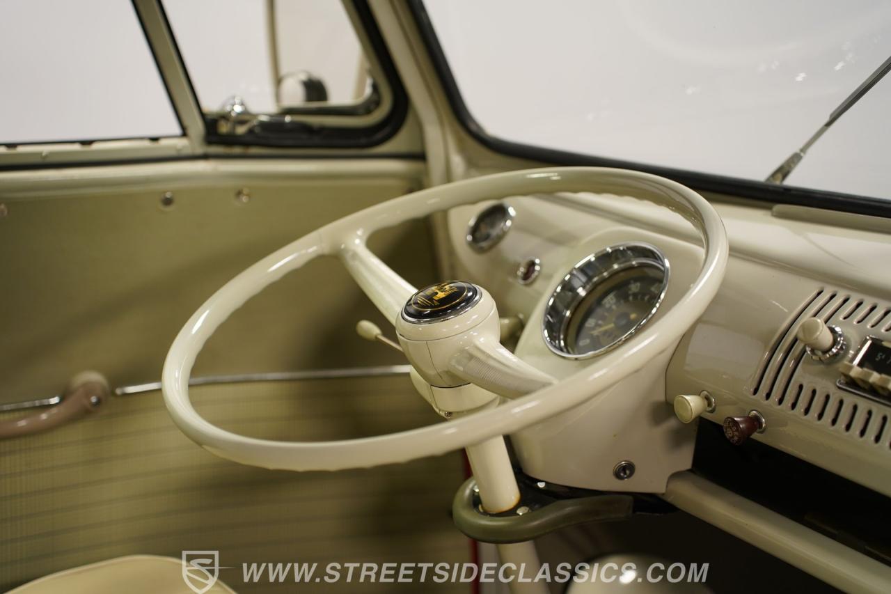 1964 Volkswagen Type 2 21 Window Deluxe