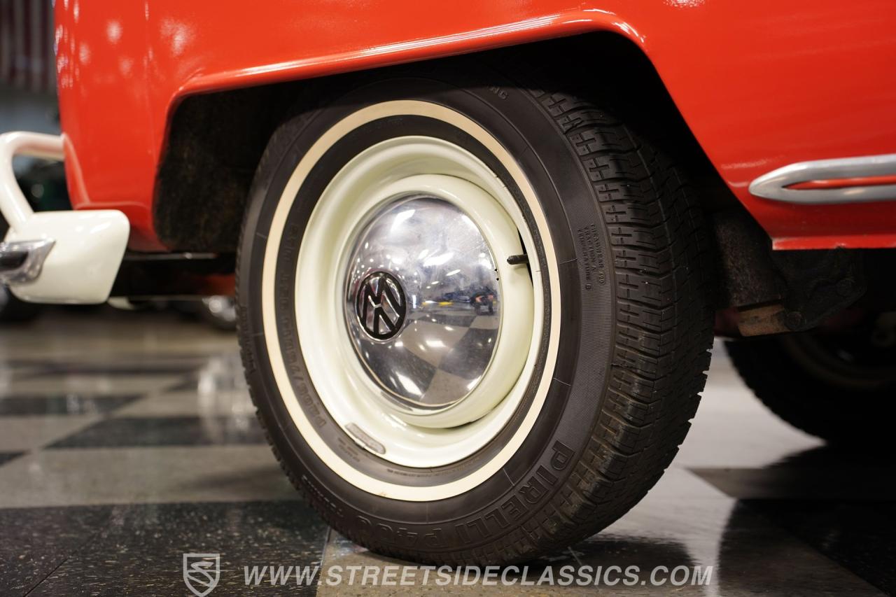 1964 Volkswagen Type 2 21 Window Deluxe