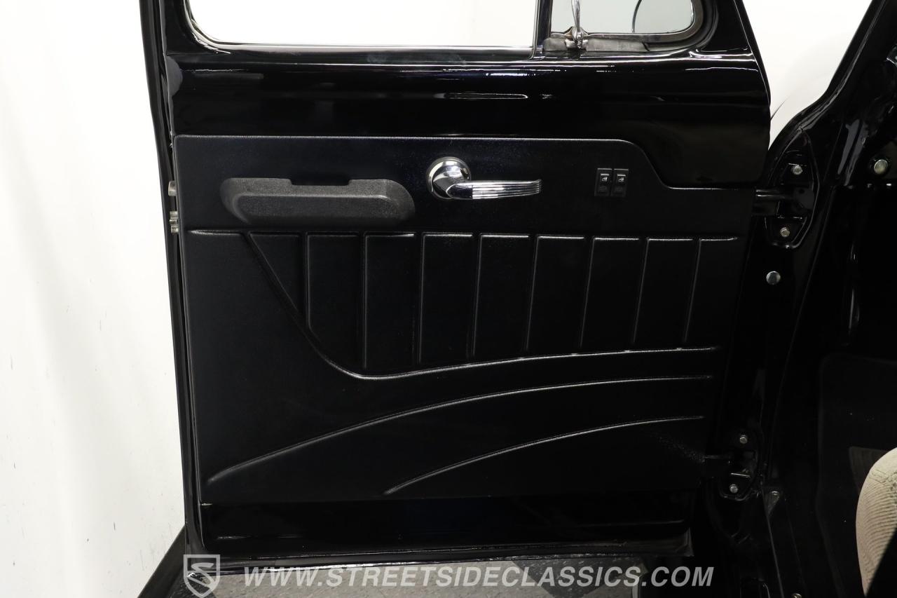 1955 Ford F-100 Restomod