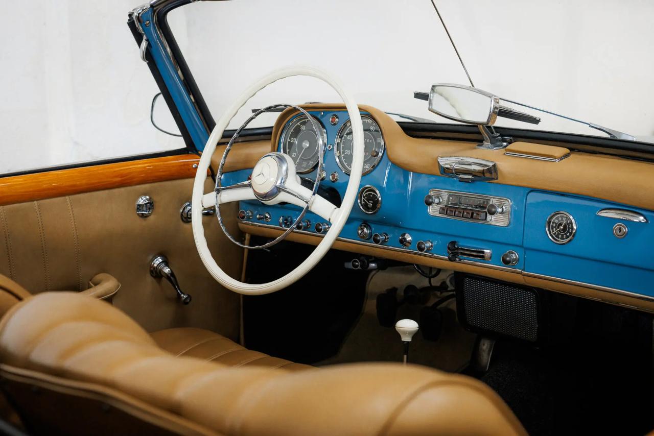 1961 Mercedes - Benz 190 SL