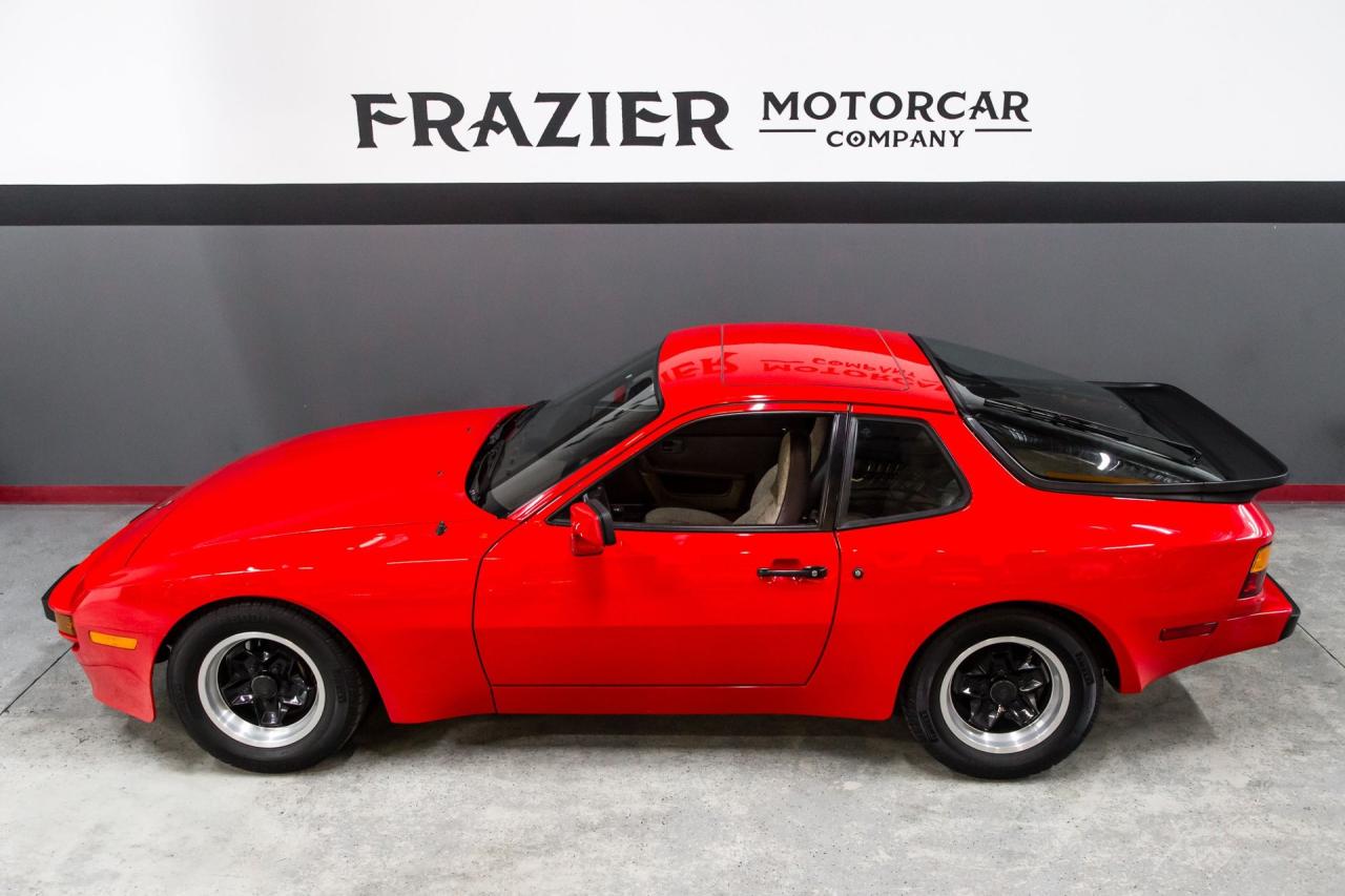 1983 Porsche 22296 mile 944