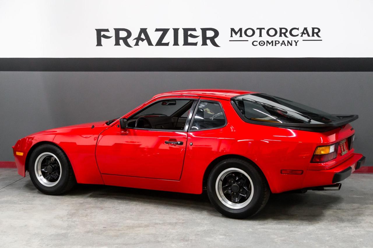 1983 Porsche 22296 mile 944