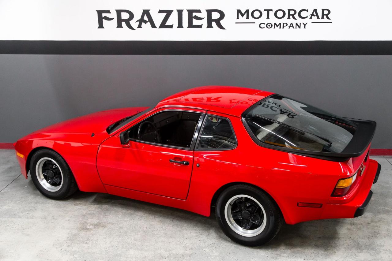 1983 Porsche 22296 mile 944