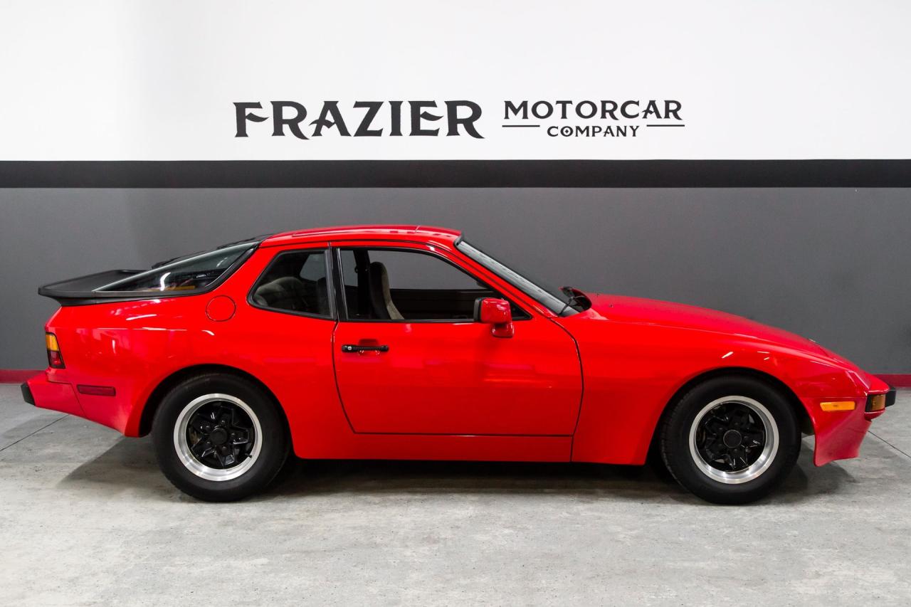 1983 Porsche 22296 mile 944