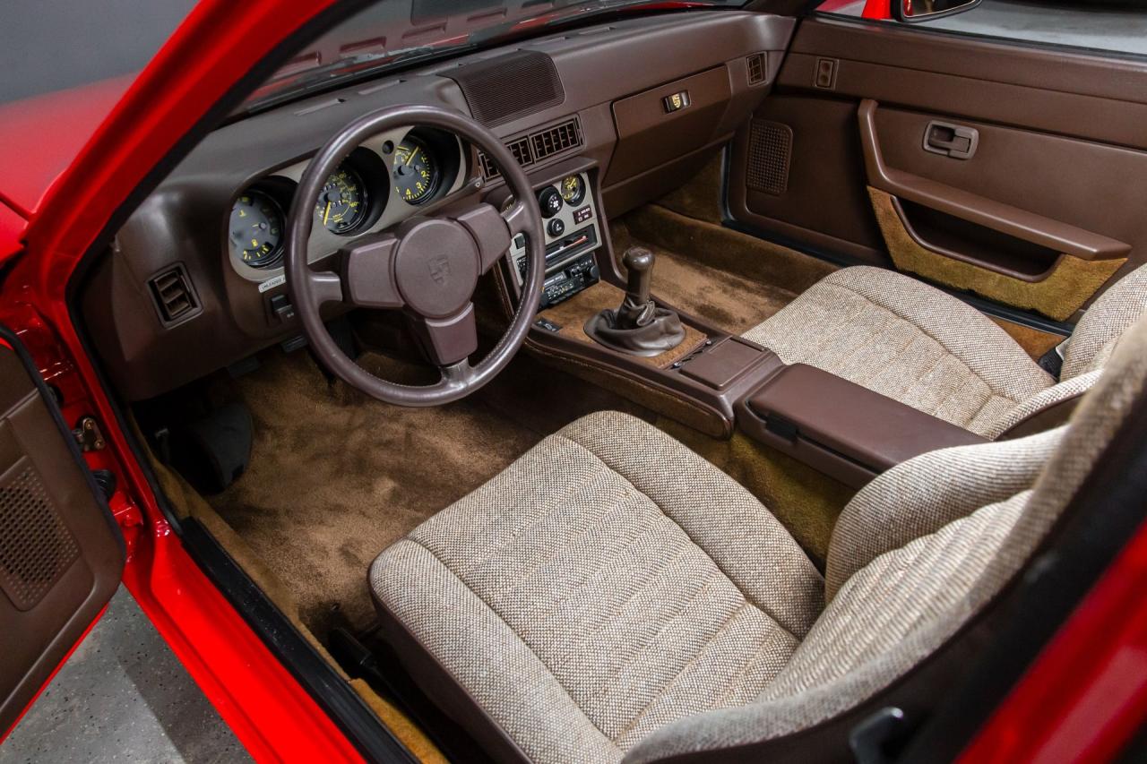 1983 Porsche 22296 mile 944