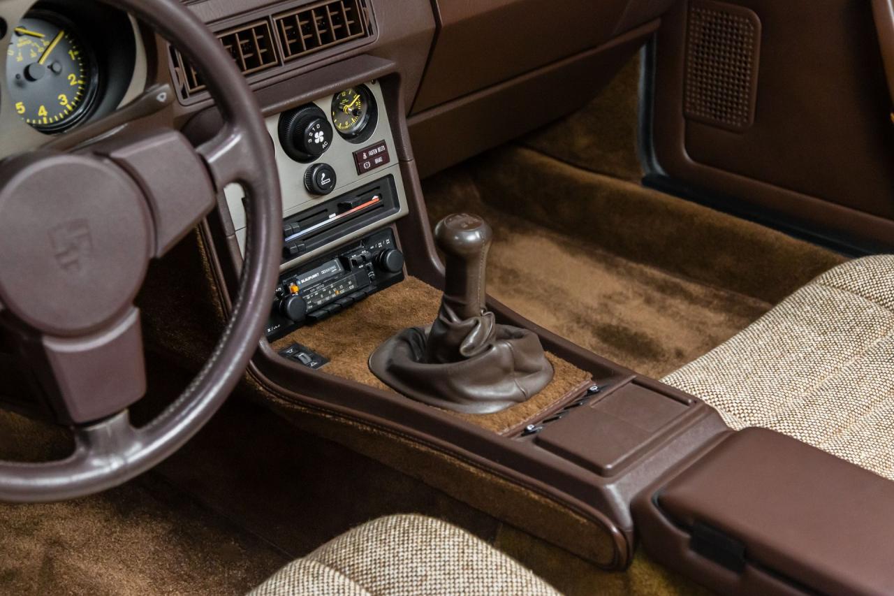 1983 Porsche 22296 mile 944