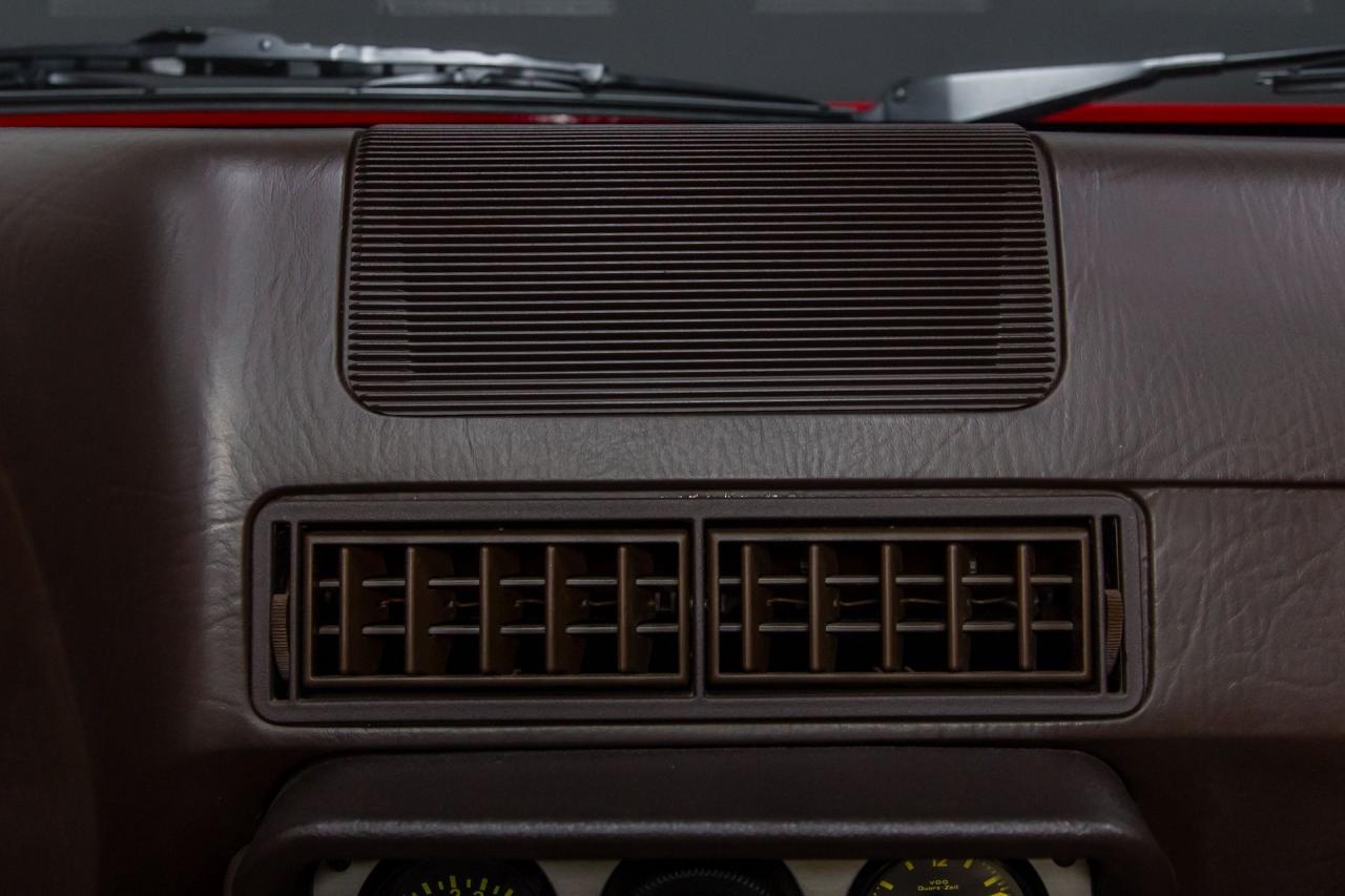 1983 Porsche 22296 mile 944