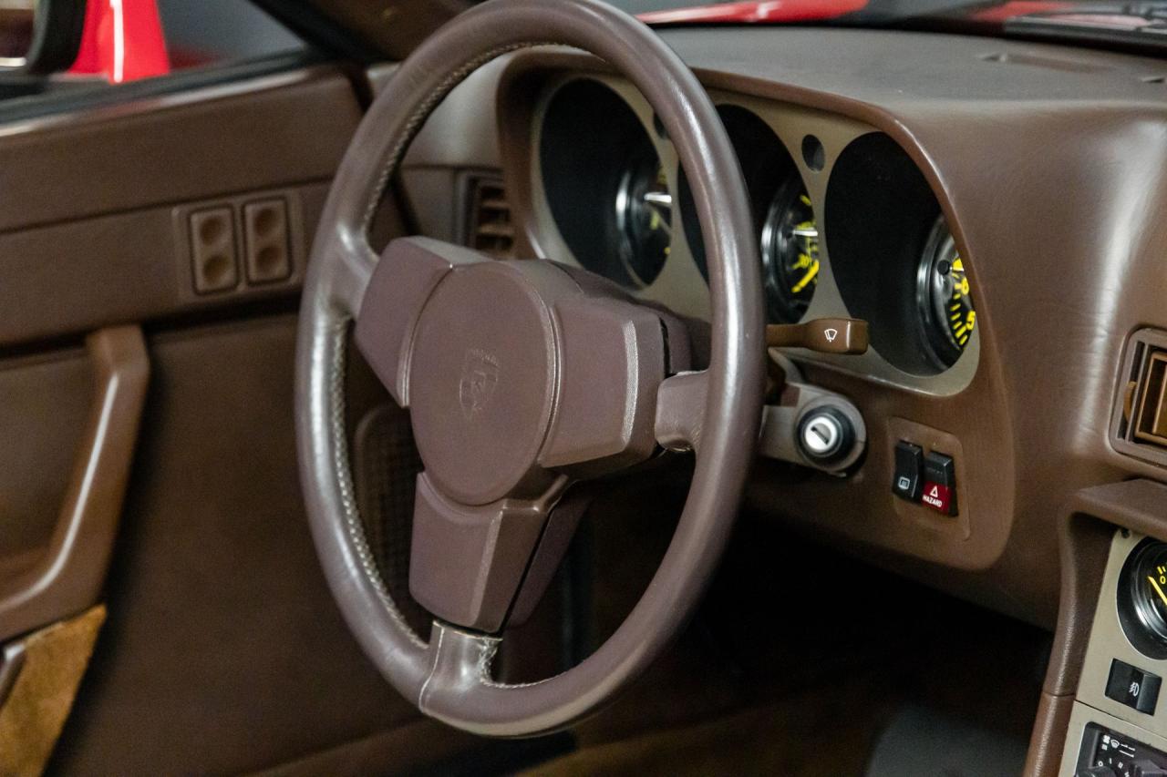 1983 Porsche 22296 mile 944