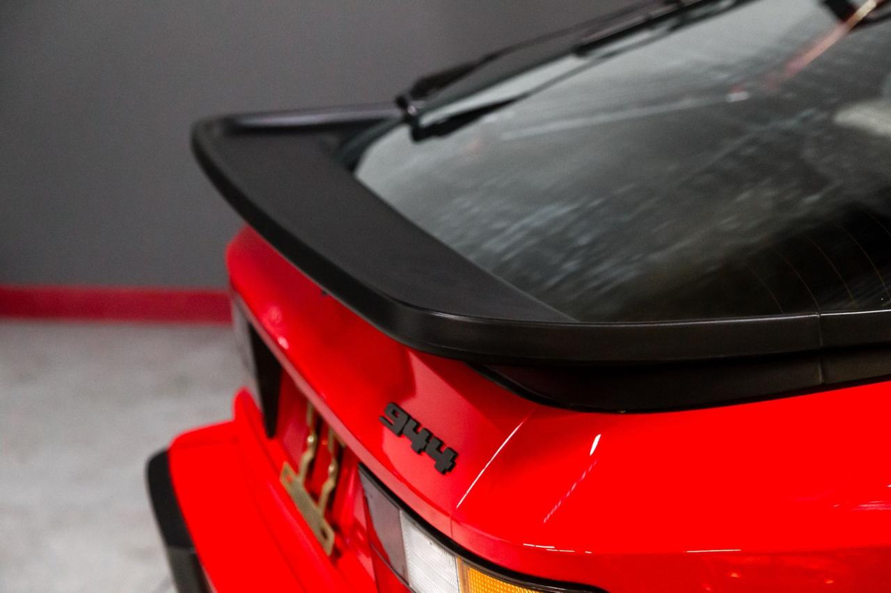 1983 Porsche 22296 mile 944