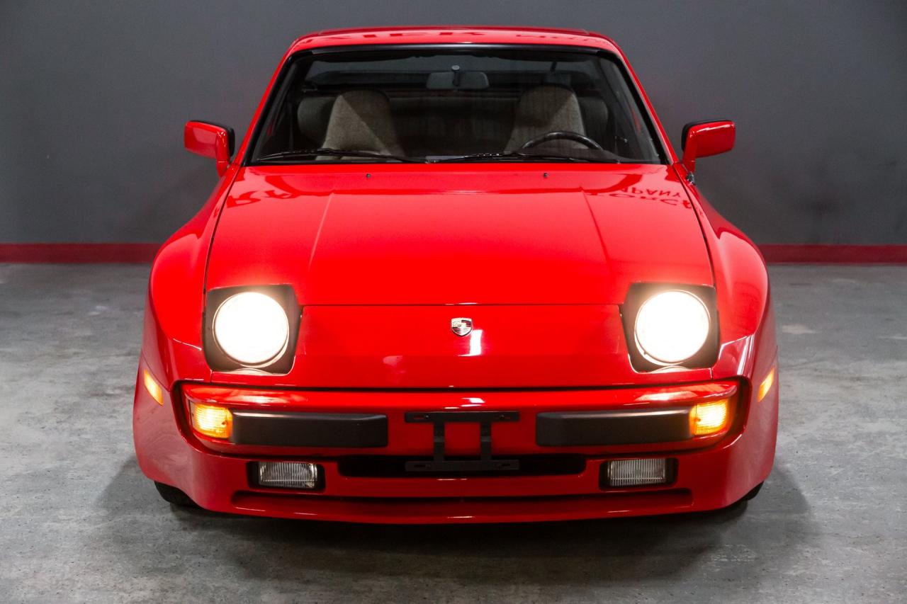 1983 Porsche 22296 mile 944