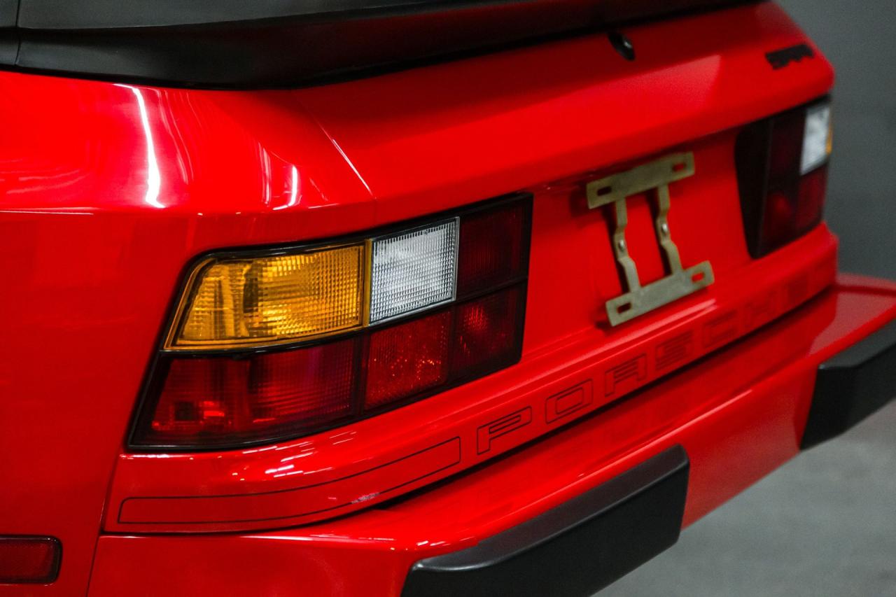 1983 Porsche 22296 mile 944