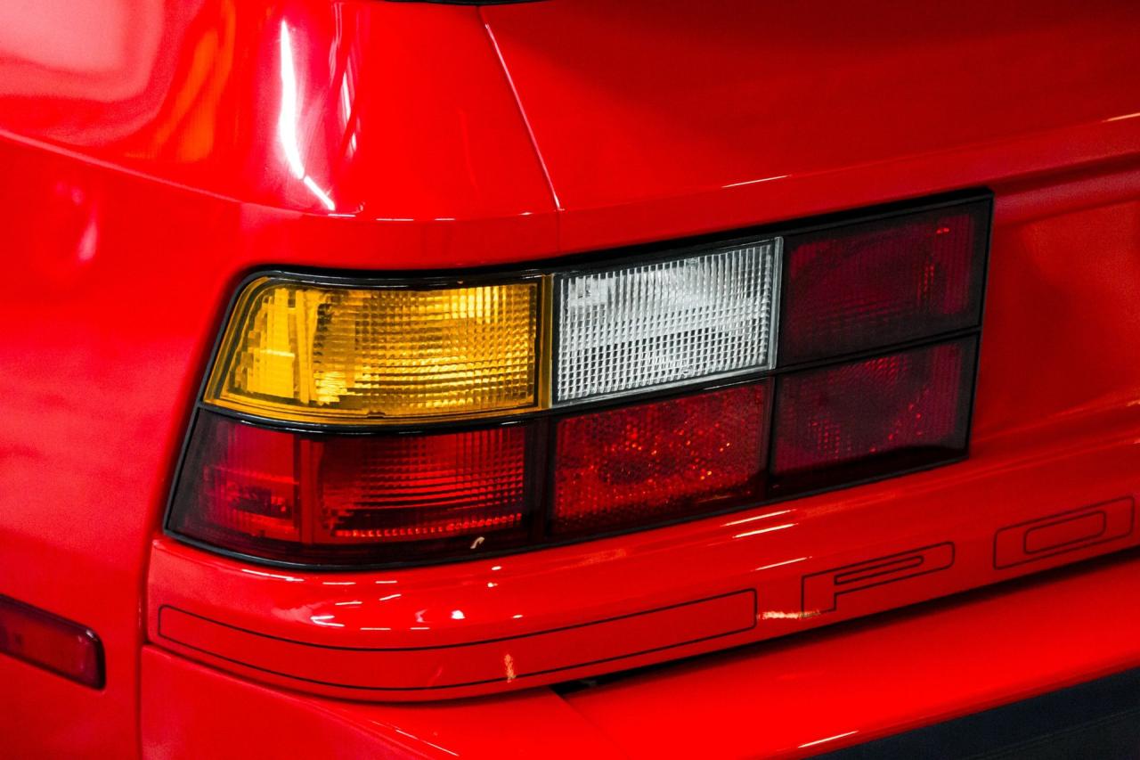 1983 Porsche 22296 mile 944