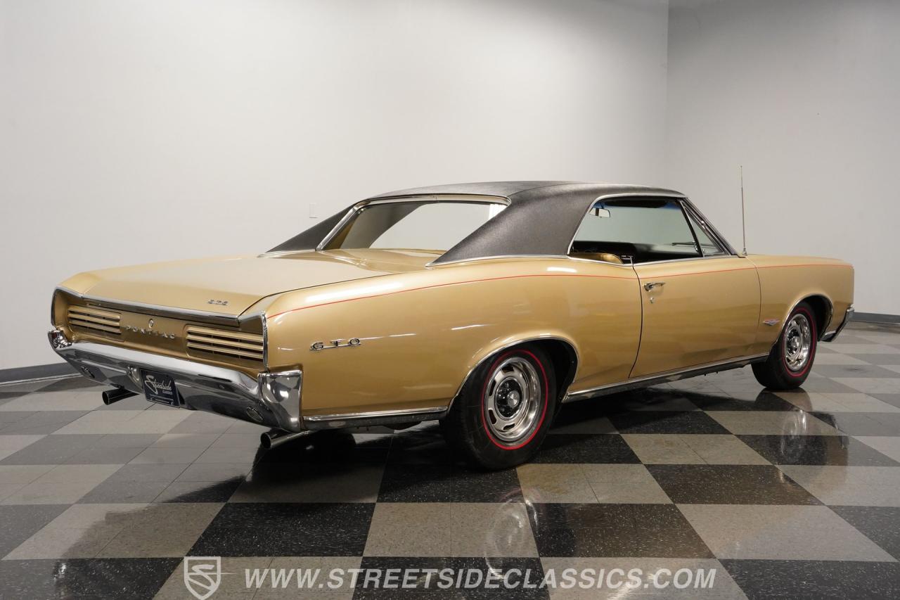 1966 Pontiac GTO Tri Power