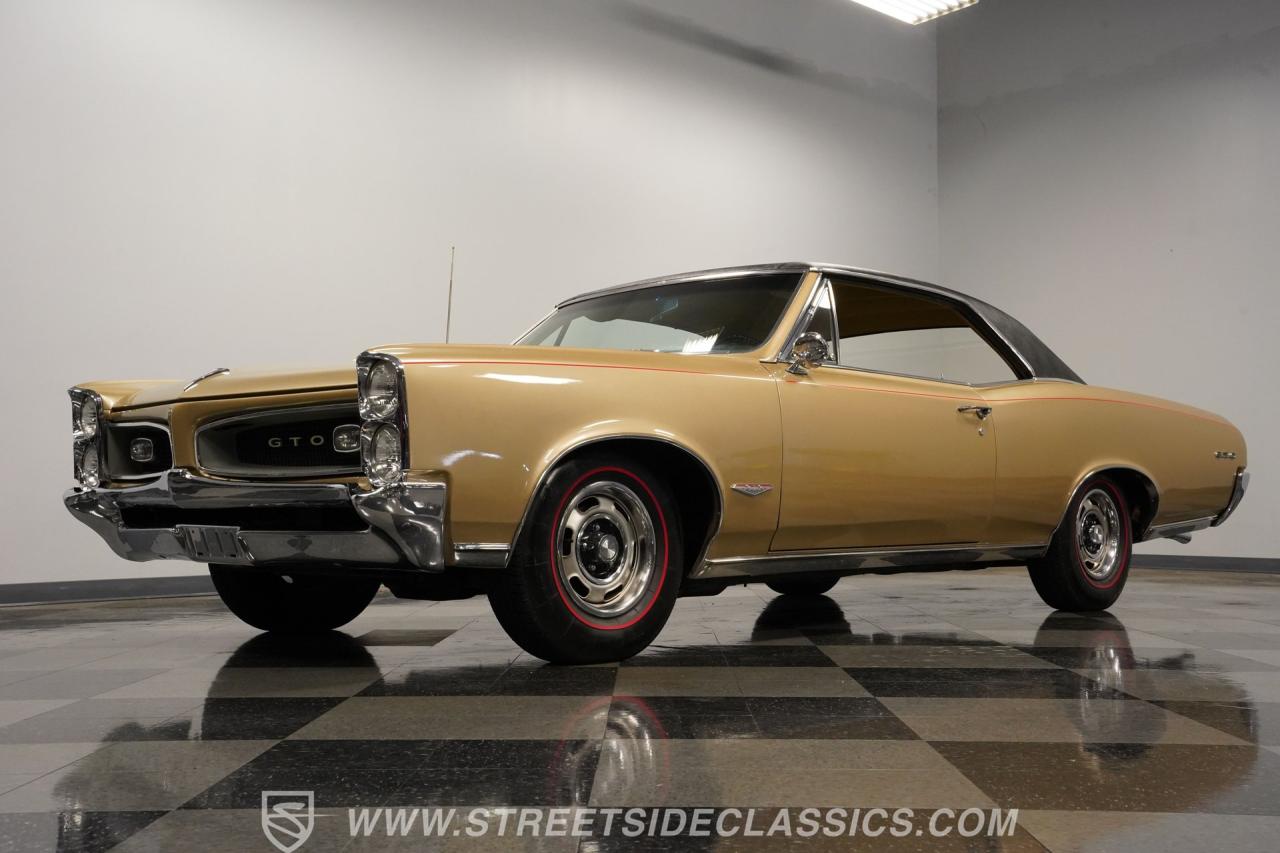 1966 Pontiac GTO Tri Power