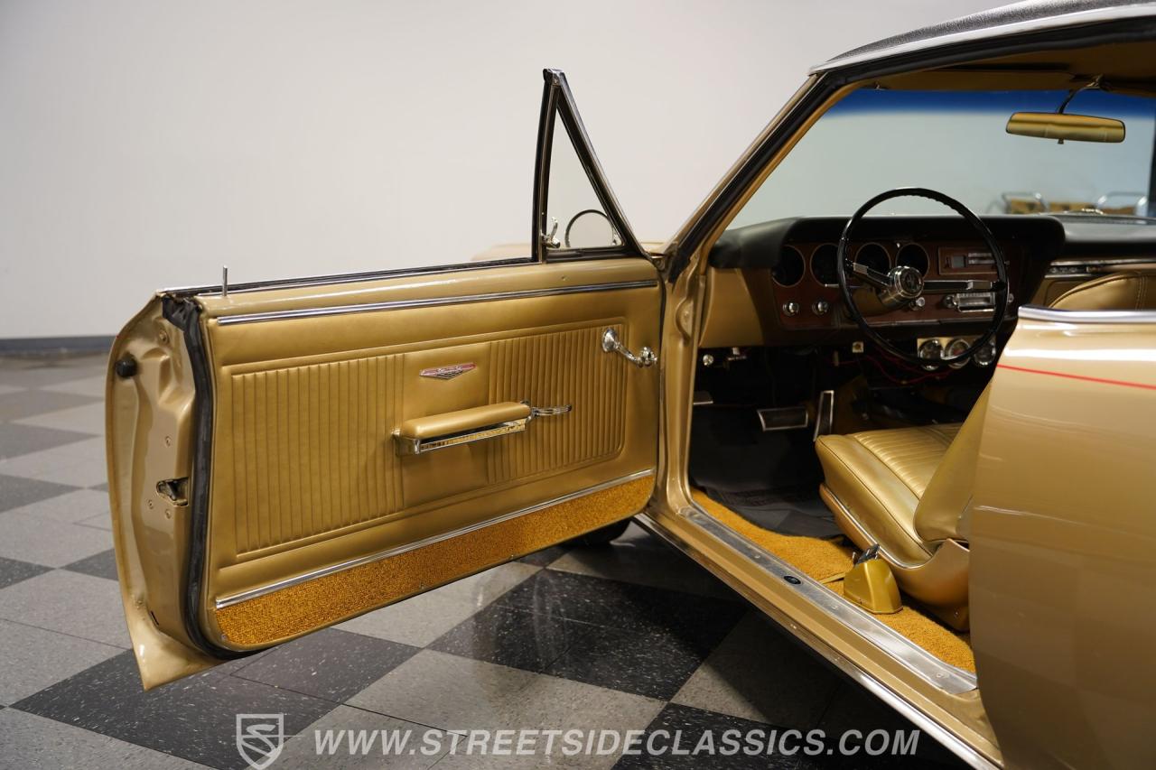 1966 Pontiac GTO Tri Power