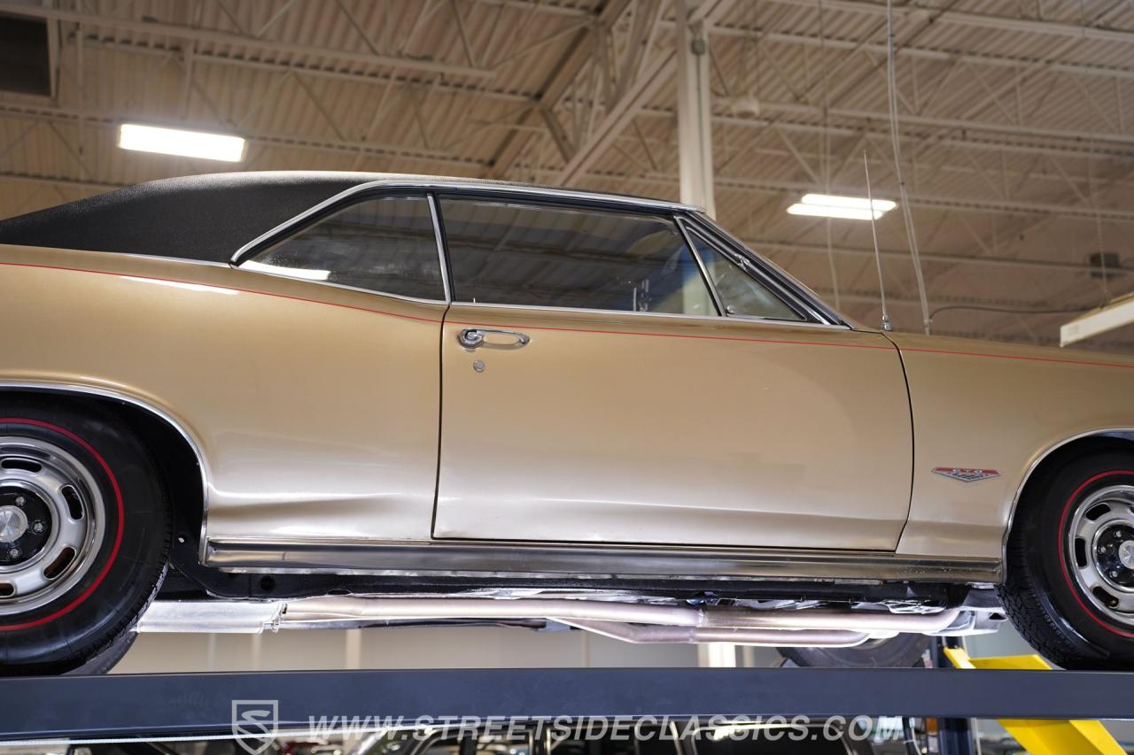 1966 Pontiac GTO Tri Power