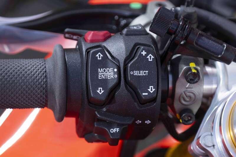 2023 Ducati PANIGALE V4 BAUTISTA WORLD CHAMPIONSHIP REPLICA 11