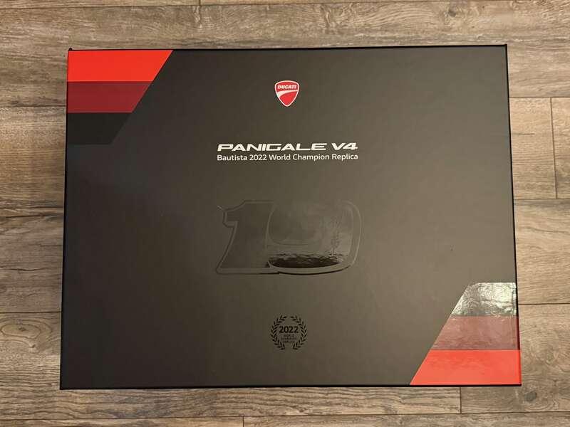 2023 Ducati PANIGALE V4 BAUTISTA WORLD CHAMPIONSHIP REPLICA 11