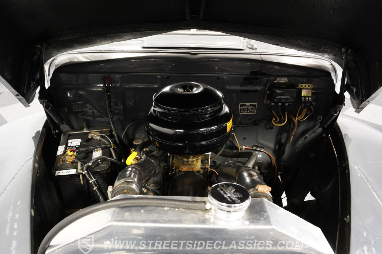 1948 Ford Super Deluxe Coupe