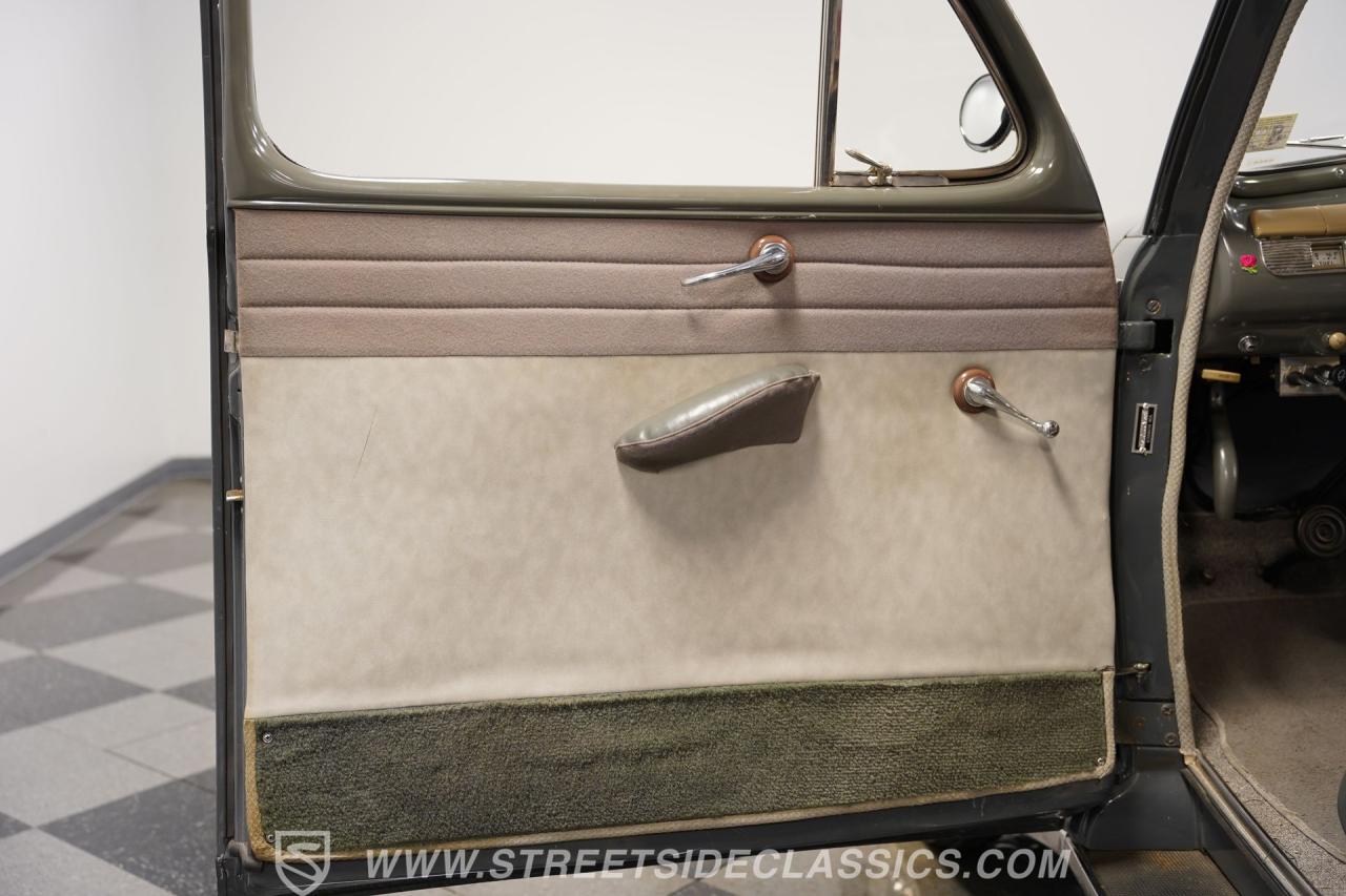 1948 Ford Super Deluxe Coupe