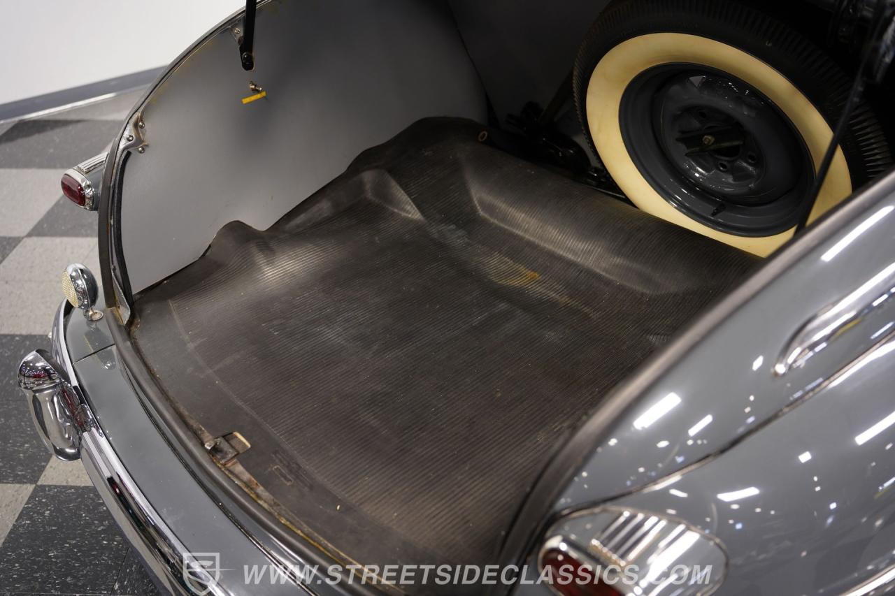 1948 Ford Super Deluxe Coupe