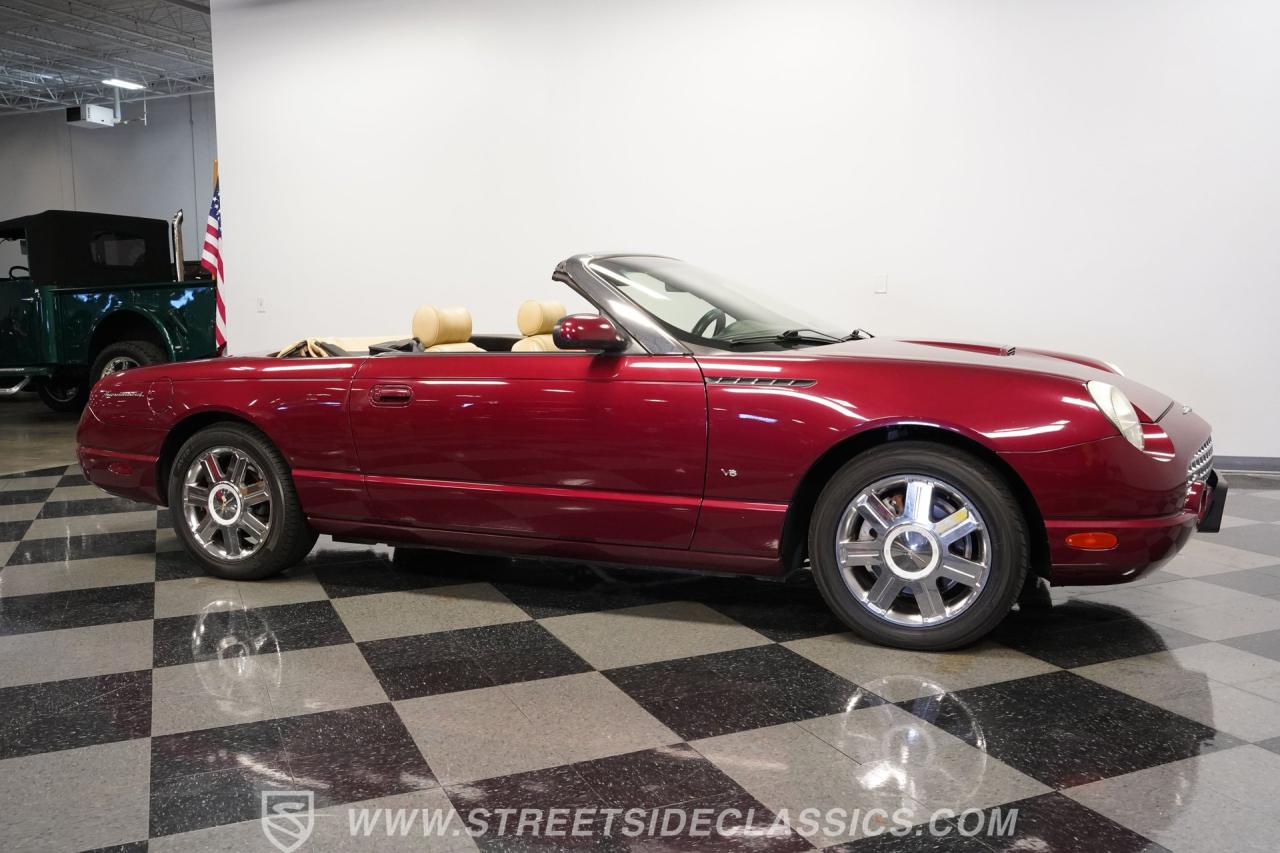 2004 Ford Thunderbird