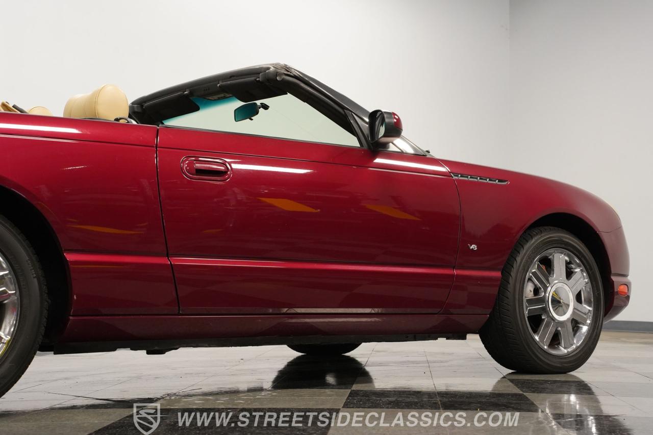 2004 Ford Thunderbird