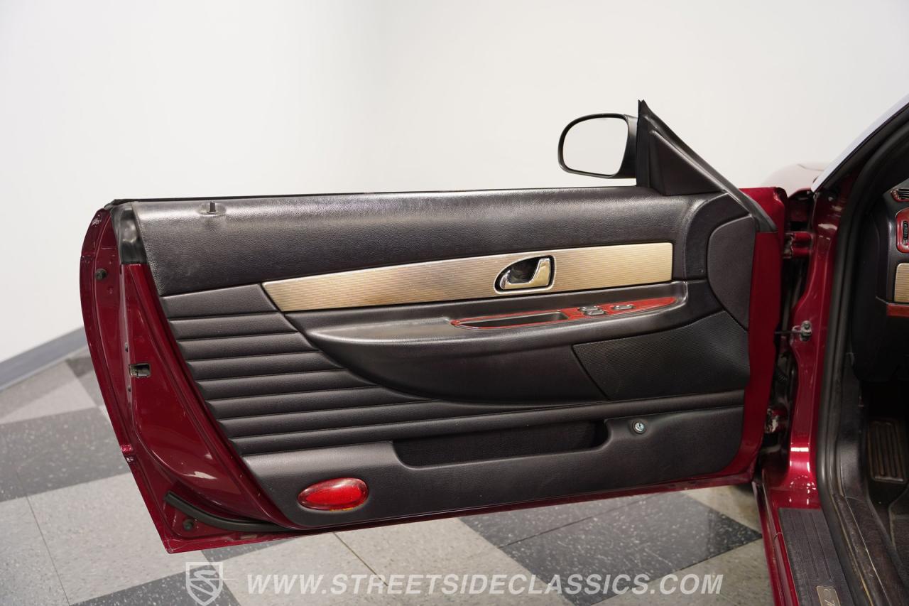 2004 Ford Thunderbird