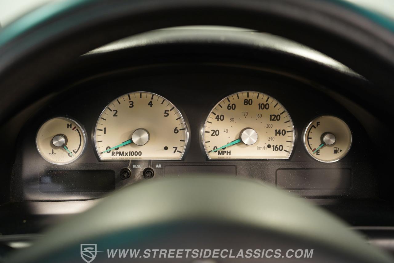 2004 Ford Thunderbird