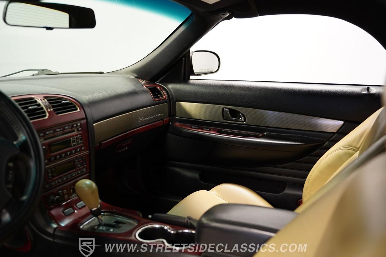 2004 Ford Thunderbird