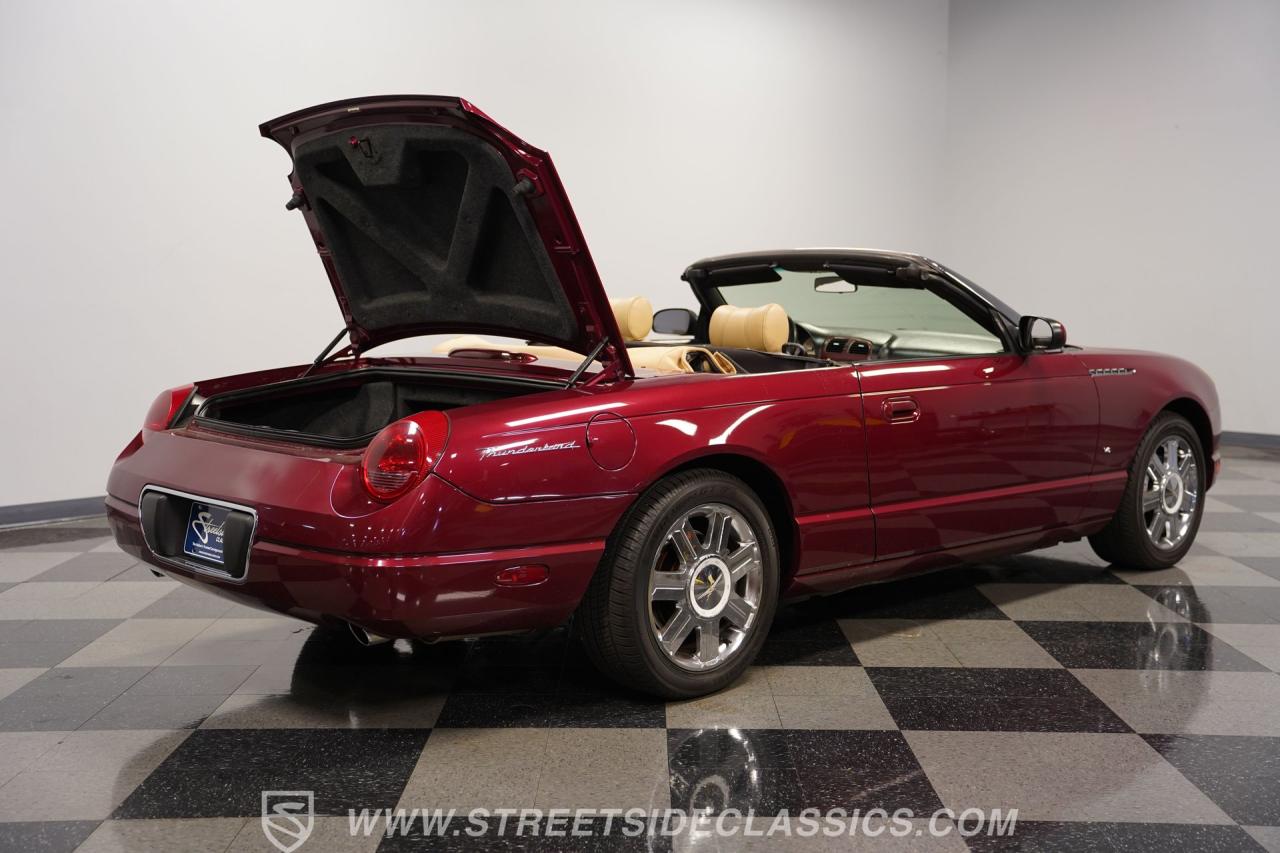 2004 Ford Thunderbird