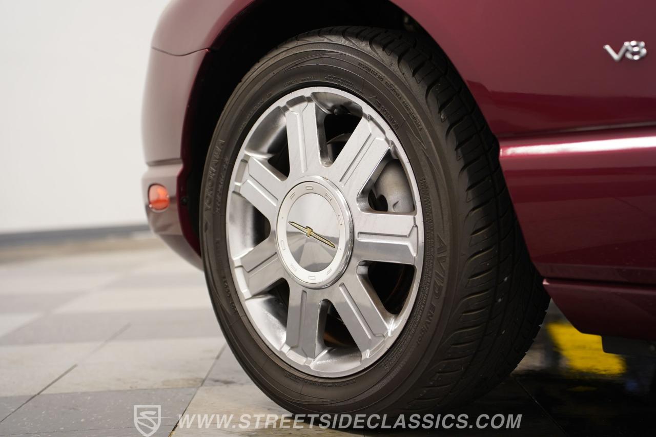 2004 Ford Thunderbird