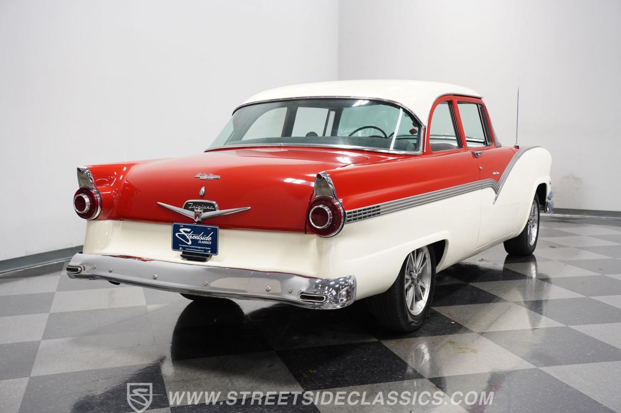 1956 Ford Fairlane Club Sedan
