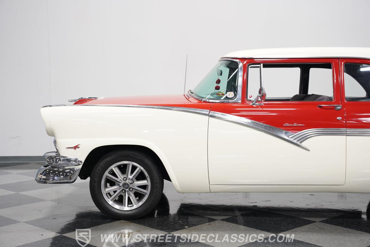 1956 Ford Fairlane Club Sedan