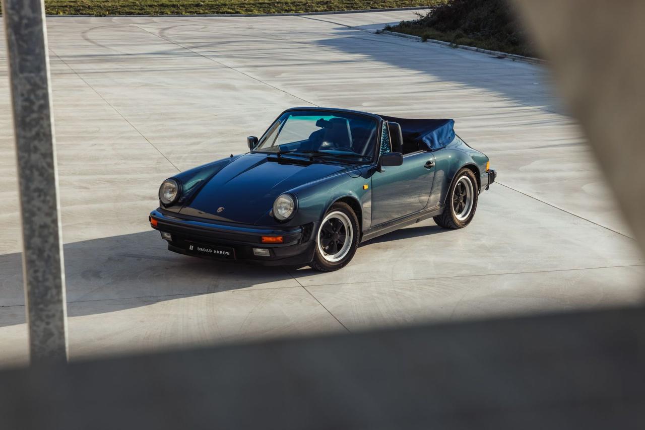 1988 Porsche 911 Carrera Cabriolet