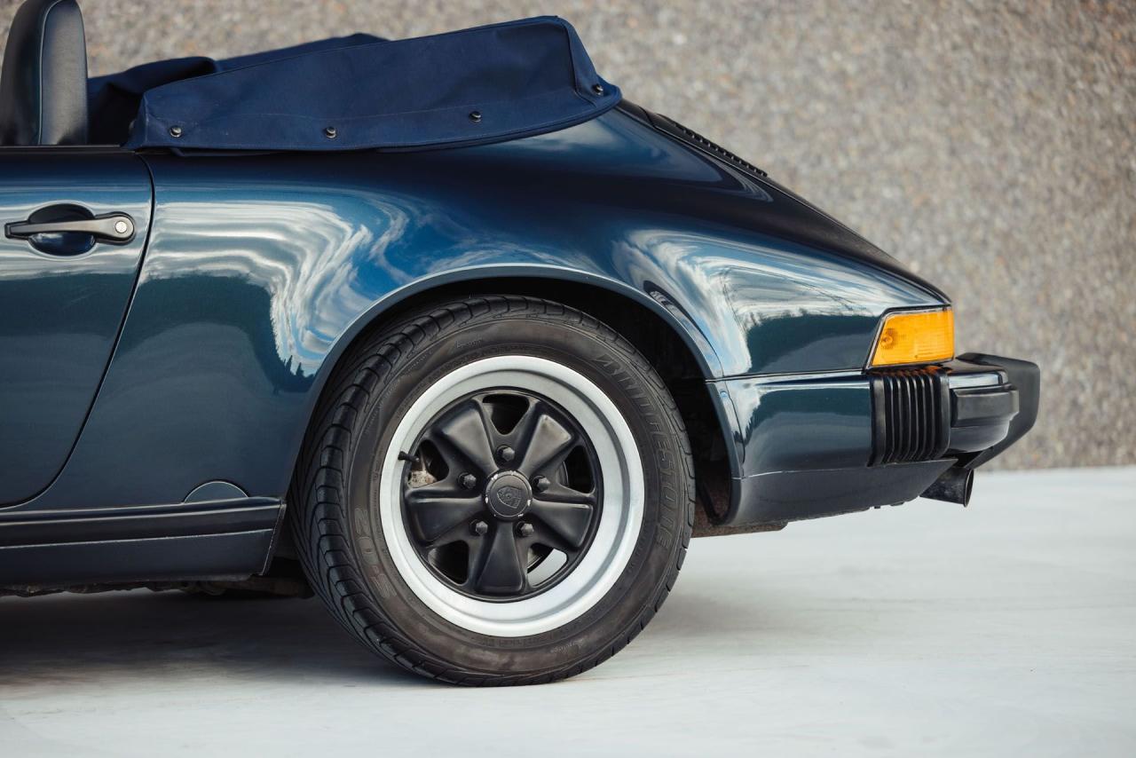 1988 Porsche 911 Carrera Cabriolet