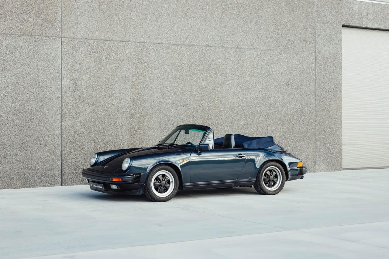 1988 Porsche 911 Carrera Cabriolet