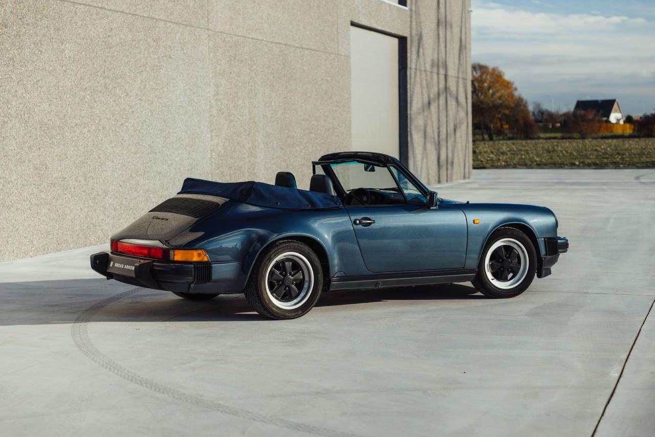 1988 Porsche 911 Carrera Cabriolet