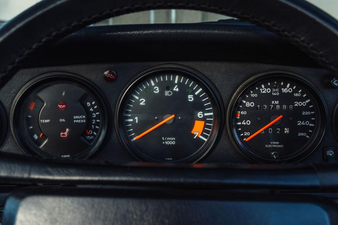 1988 Porsche 911 Carrera Cabriolet