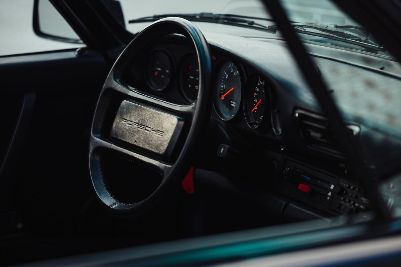 1988 Porsche 911 Carrera Cabriolet