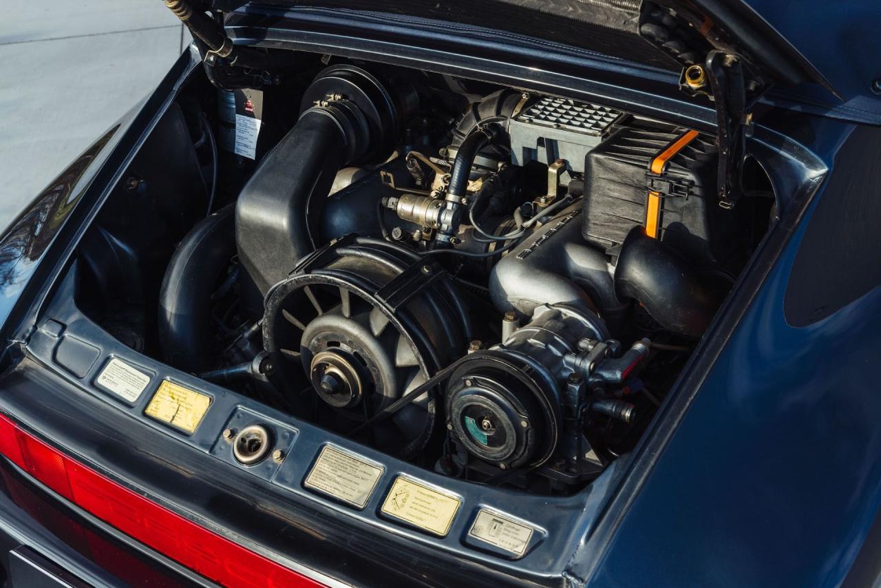 1988 Porsche 911 Carrera Cabriolet