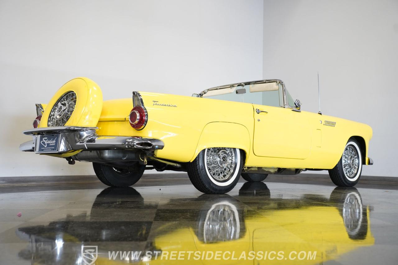 1956 Ford Thunderbird