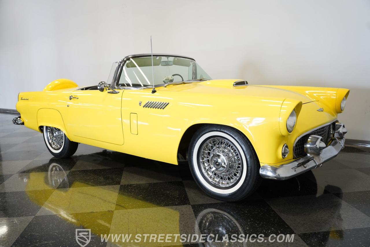 1956 Ford Thunderbird