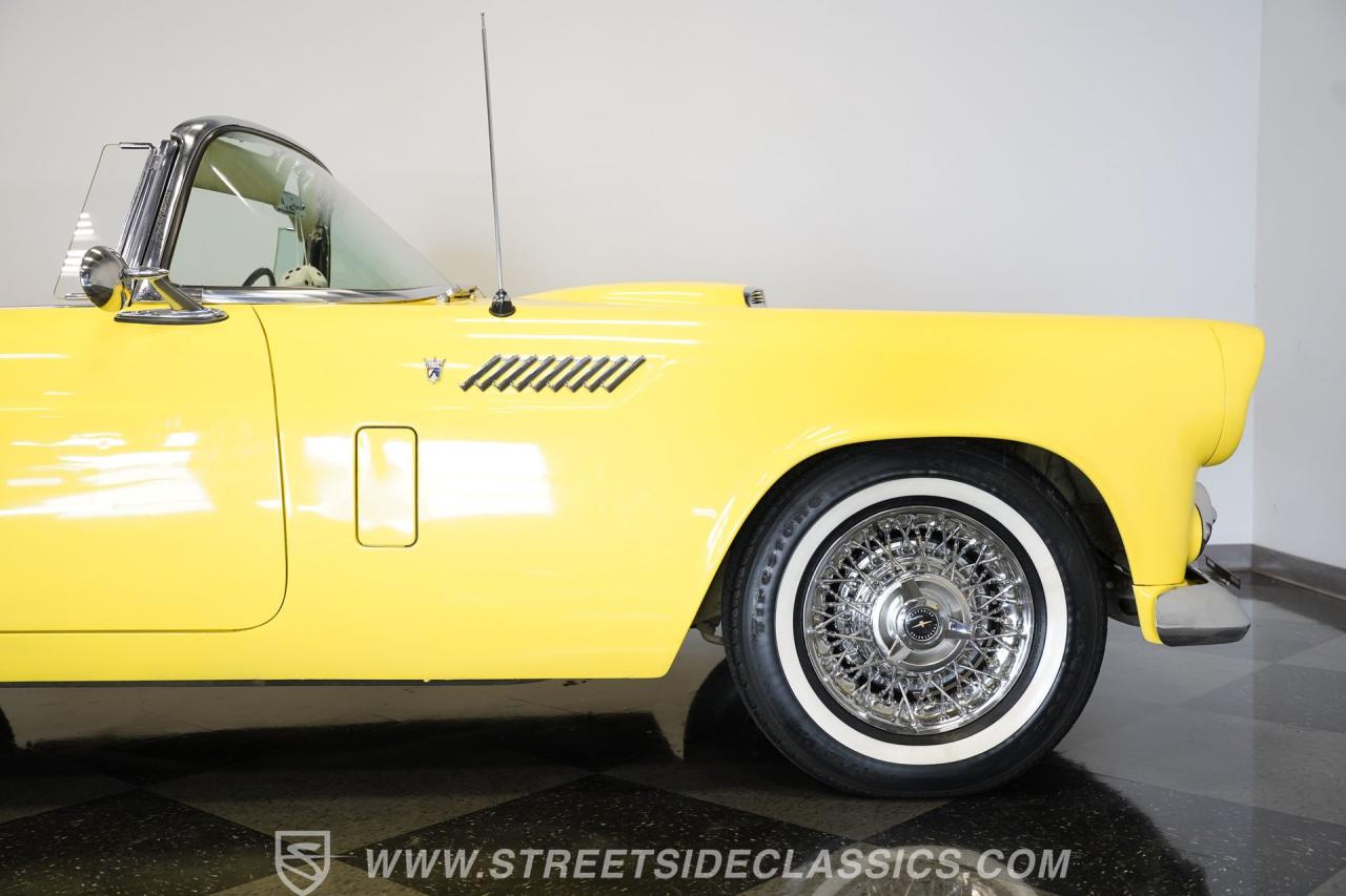 1956 Ford Thunderbird