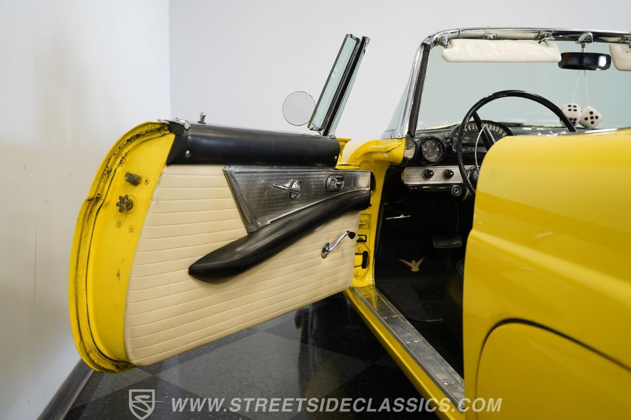 1956 Ford Thunderbird