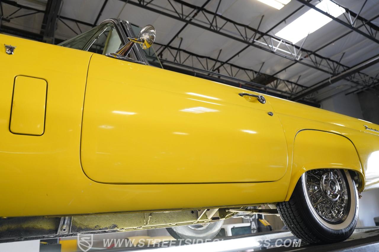 1956 Ford Thunderbird