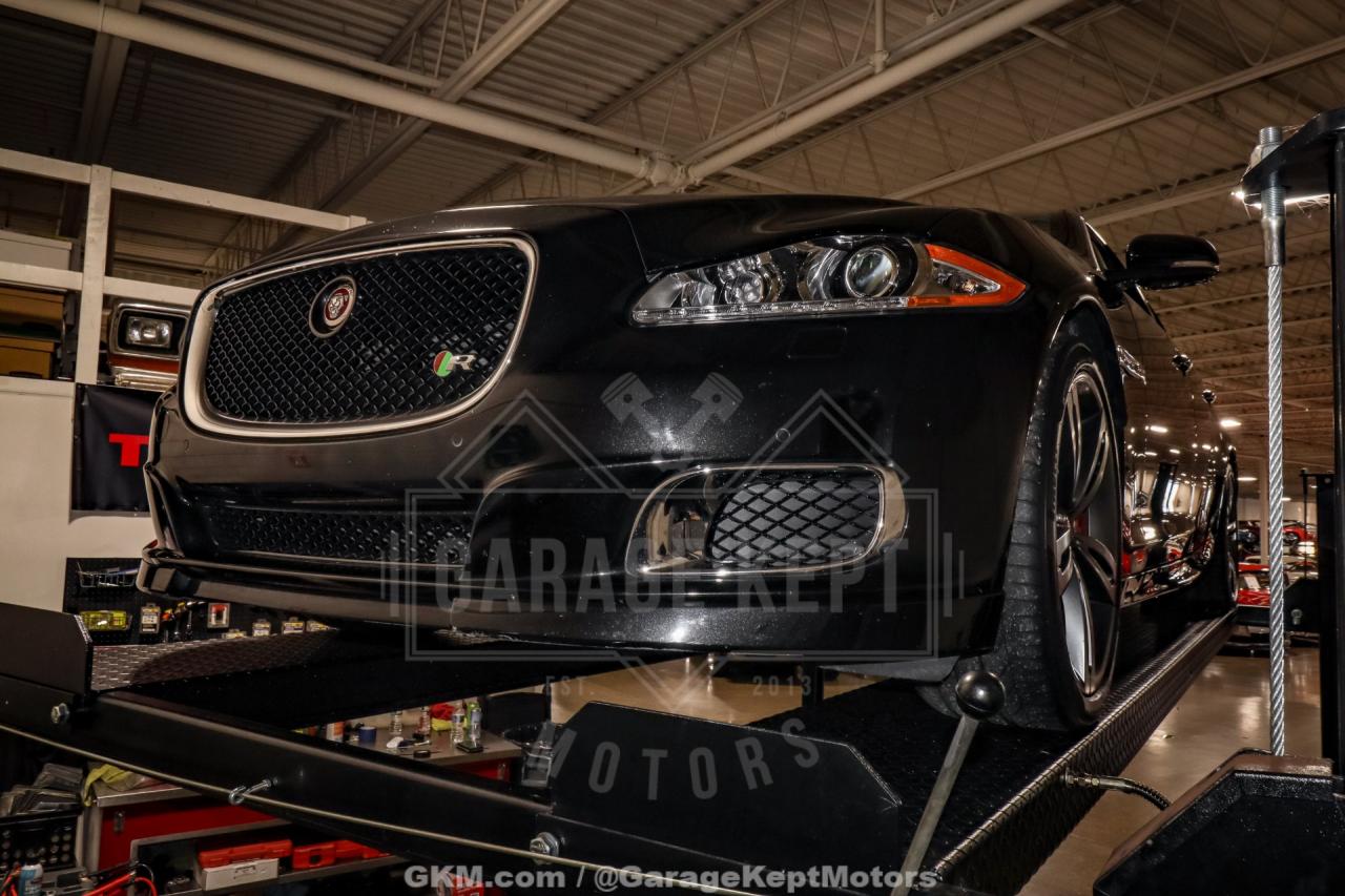 2015 Jaguar XJR