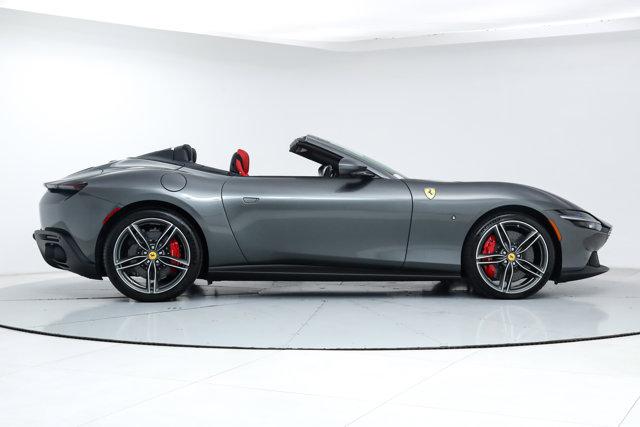 2025 Ferrari ROMA SPIDER
